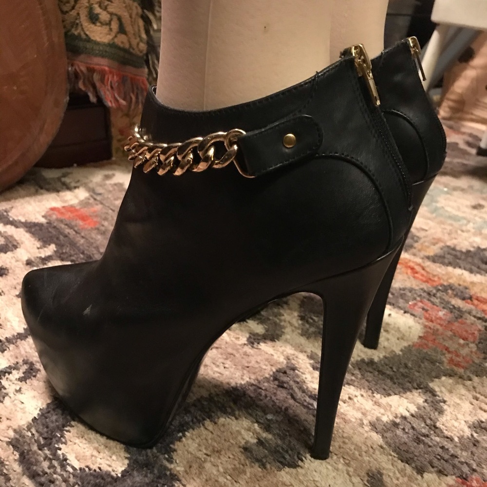 Steve Madden Platform Boot Heels